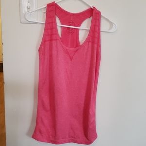 Oiselle tank